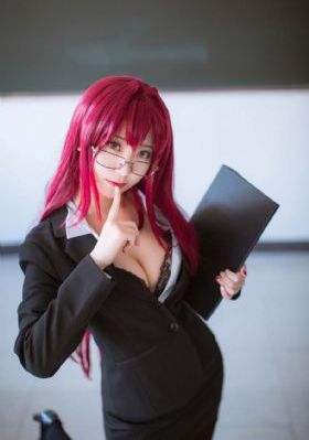jiucao视频在线观看_十万网红美女美酱